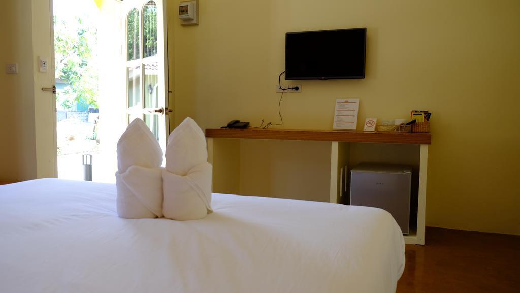 Wangpla Villa Resort Nakhon Sawan Quarto foto